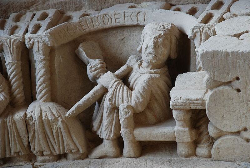 El rogatario de la inscripción. Micaelis me fecit. Revilla de Santullán (Palencia) Autor: Valdavia. Fuente: Wikipedia.