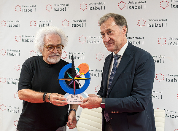 Entrega del reconocimiento de la Rosa de los Vientos de Burgos Acoge