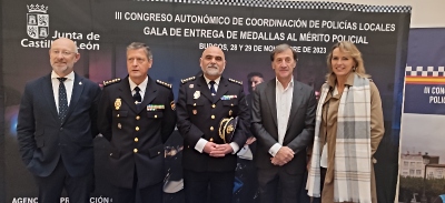 el rector y los demás