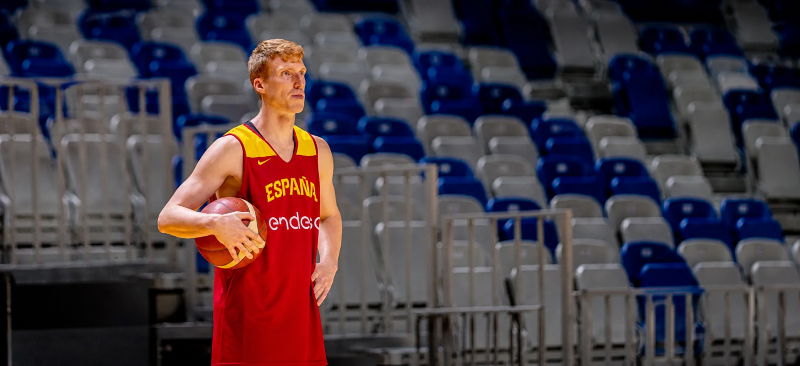 Alberto Díaz, se viste de nuevo la camiseta de la Selección Española, para el clasificatorio del Mundial de Baloncesto de 2027.