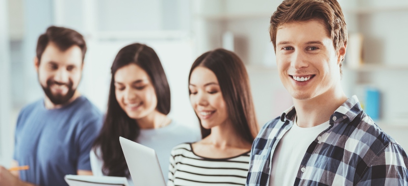 Alumnos de la Universidad Isabel I