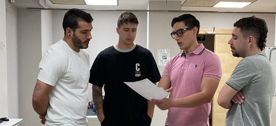 Alumnos con Anel, retocada