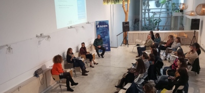 Ana Fuentes, Directora del Grado en Criminología de la Universidad Isabel I, durante su intervención en el Proyecto Novicom