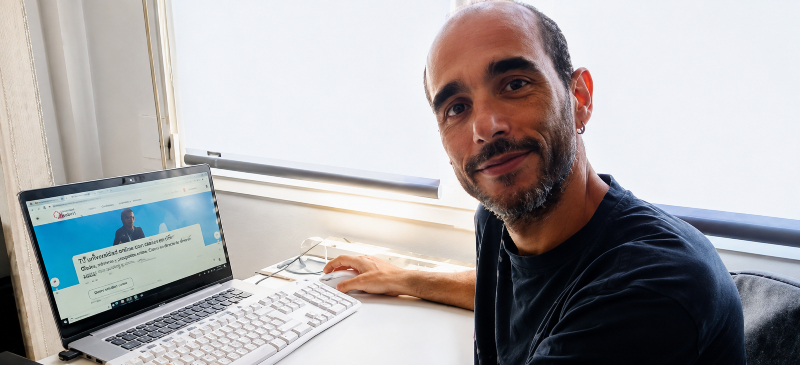 Ángel Obregón, docente responsable organizador del grupo.