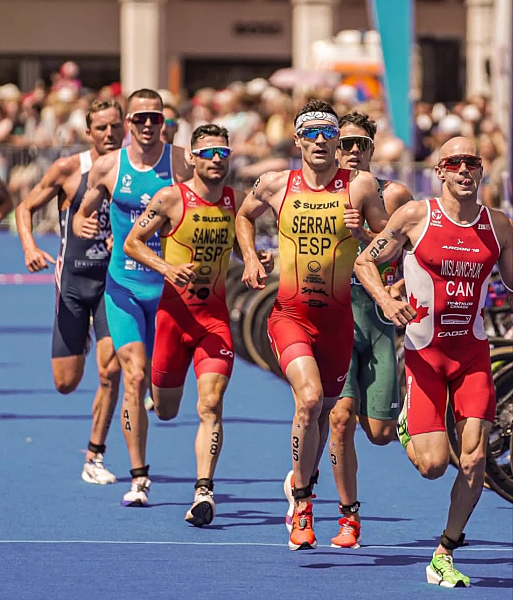 Carrera de Antonio Serrat Seoane