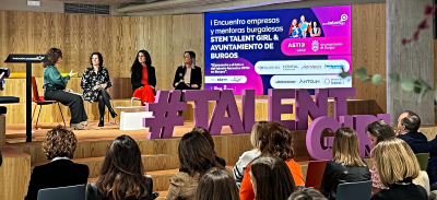 Stem Talent Girl y Nuria Antón