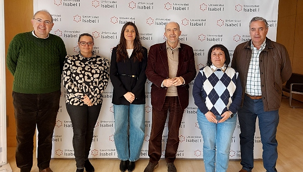 Foto de familia de los integrantes del Comité de Ética