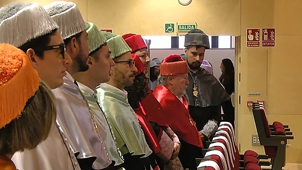 Profesores en el acto de apertura