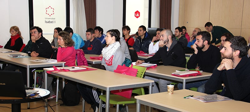 El atleta Arturo Casado imparte en Burgos unas Jornadas sobre entrenamiento deportivo