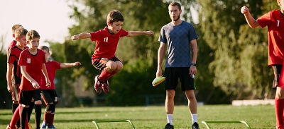 Entrenamiento de fútbol base