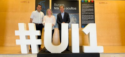 Erika con Rector y Vicerrector