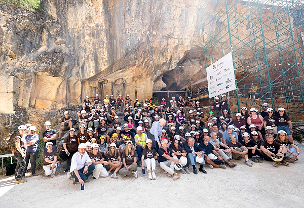 Equipo de excavación de la Campaña 2026 en la sierra de Atapuerca