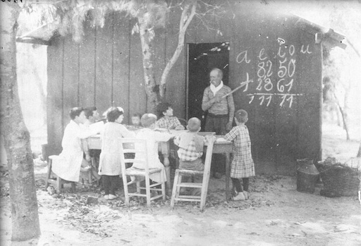 Escuela rural en 1890