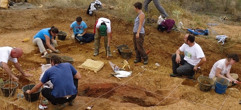Excavación arqueológica en el yacimiento de San Quirce.