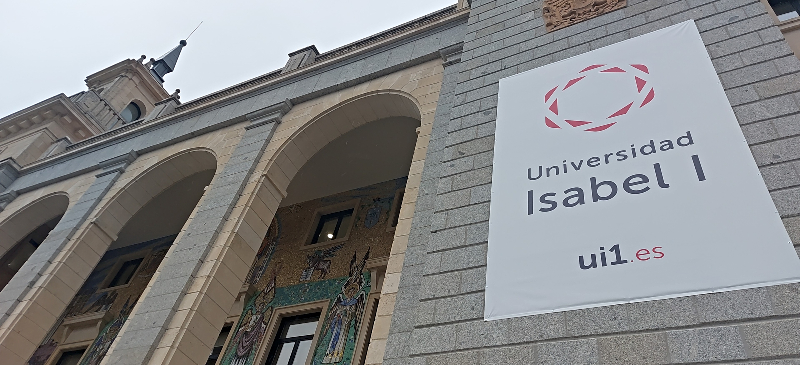Fachada de la Universidad