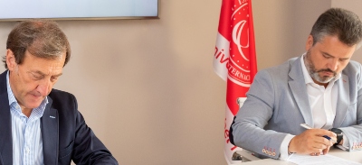 Firma de convenio entre la Universidad Isabel I y AEPV