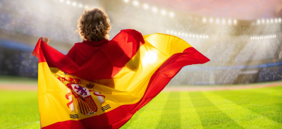 Foto de niño con bandera