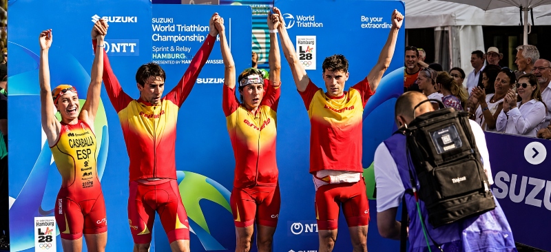 El equipo de relevos mixto logró la séptima posición en el mundial