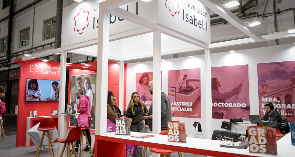 Stand de la Universidad Isabel I