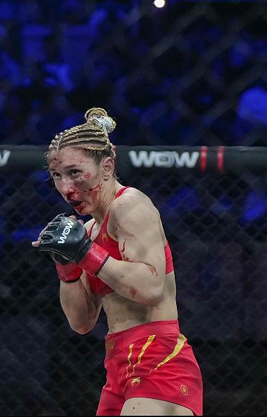 Combate de Isabel Calvo