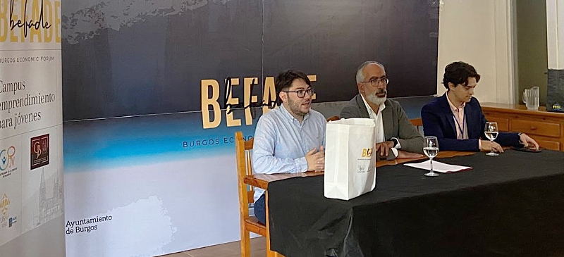 Jorge Salinas en la conferencia de clausura de BEFADE 2026