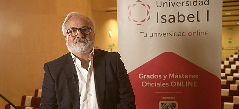 Juan José Martínez de Septiem saluda a los participantes desde la Universidad Isabel I.