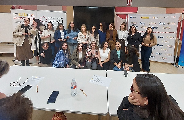 Participantes en concurso de pitch