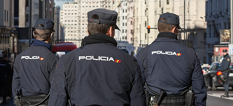 Policías Nacionales.