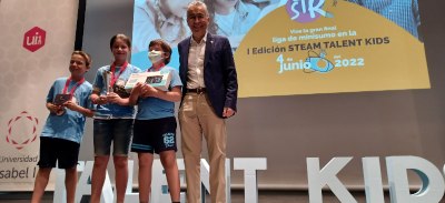 primer premio del campeonato de robótica sumo