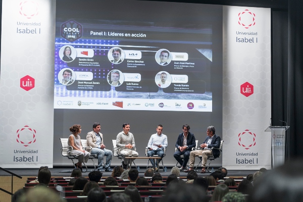 panel “Líderes en acción” 