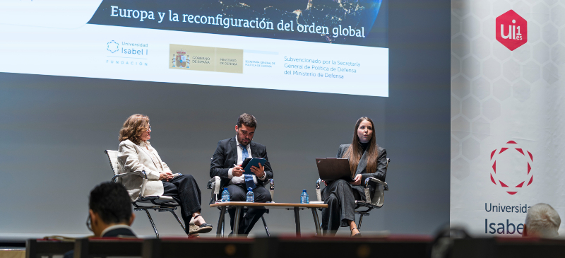 Primera mesa de deabte del congreso