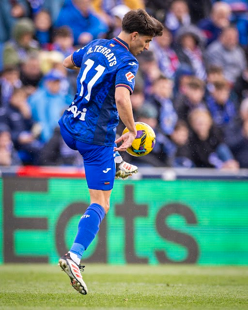 Ramón Terrats con el número 11