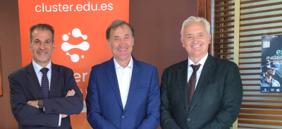 Rector con otros participantes