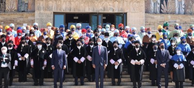 Su Majestad el Rey con los rectores de las universidades españolas en el acto oficial de apertura del curso académico 2021-2022 en la Universidad de Córdoba