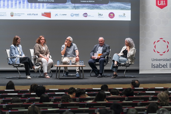 panel “Impulso al emprendimiento en diferentes sectores” 