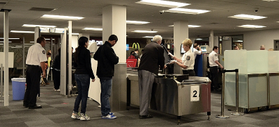 Puesto de seguridad en el aeropuerto de Auckland, al norte de Nueva Zelanda
