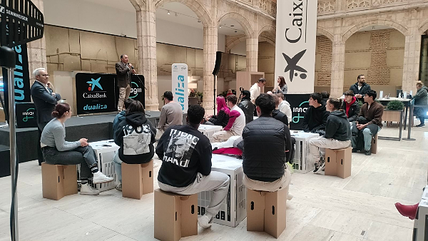 Grupo de jóvenes que han participado en el proyecto