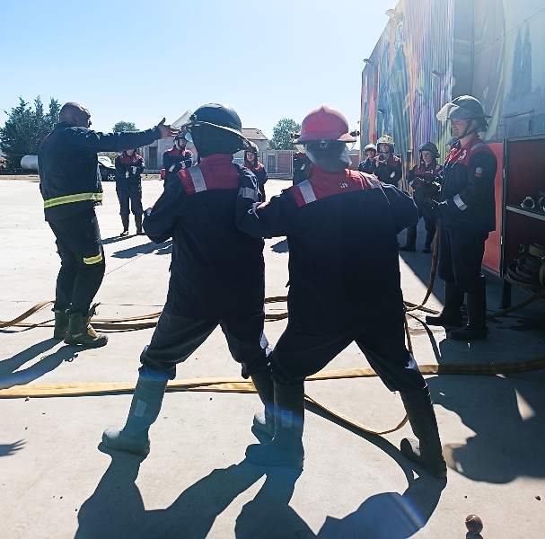Uso de extinción de fuego con mangueras