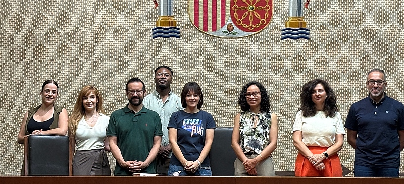 Alumnos y profesores en la visita al Tribunal Constitucional