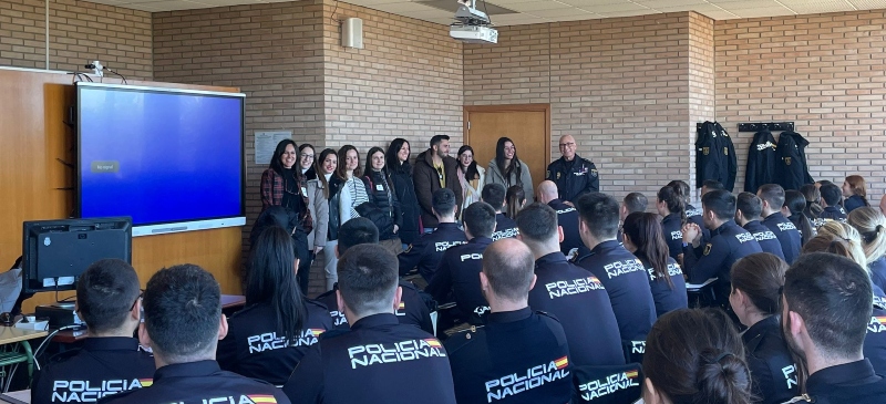 Alumnos del Grado en Criminología en la Escuela de Policía Nacional de Ávila