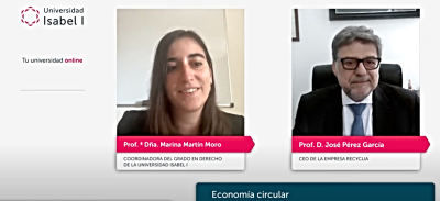 Marina Martín y el invitado ponente