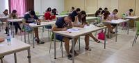 Alumnos realizando exámenes en la Universidad Isabel I